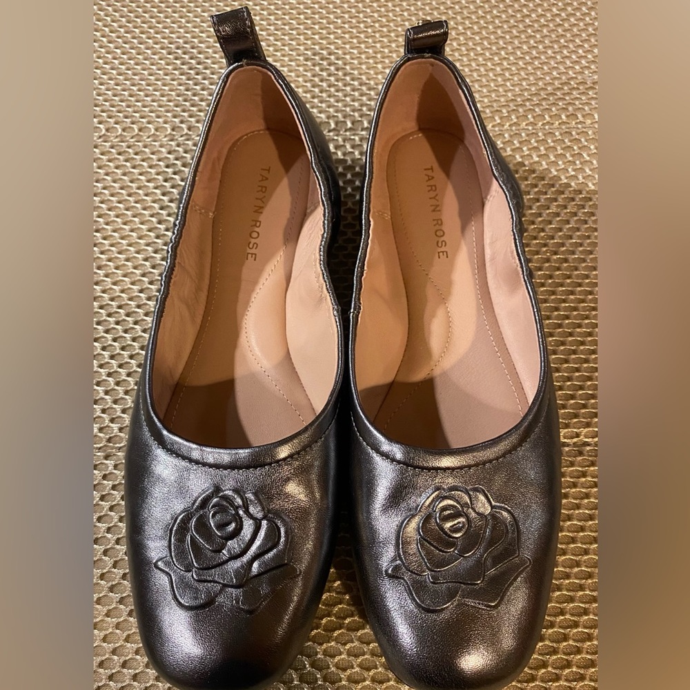 Taryn Role Flats - Size 7